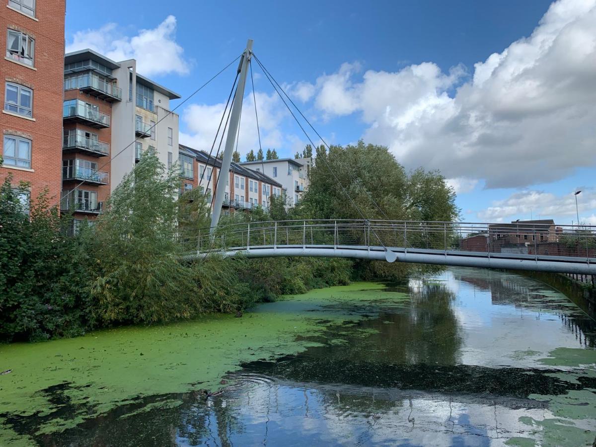 Riverside Close To Centre Apartamento York